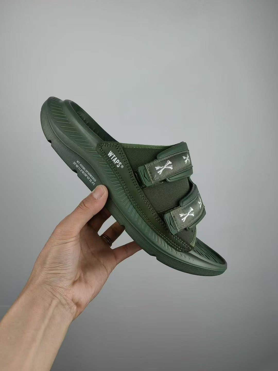 Sandle